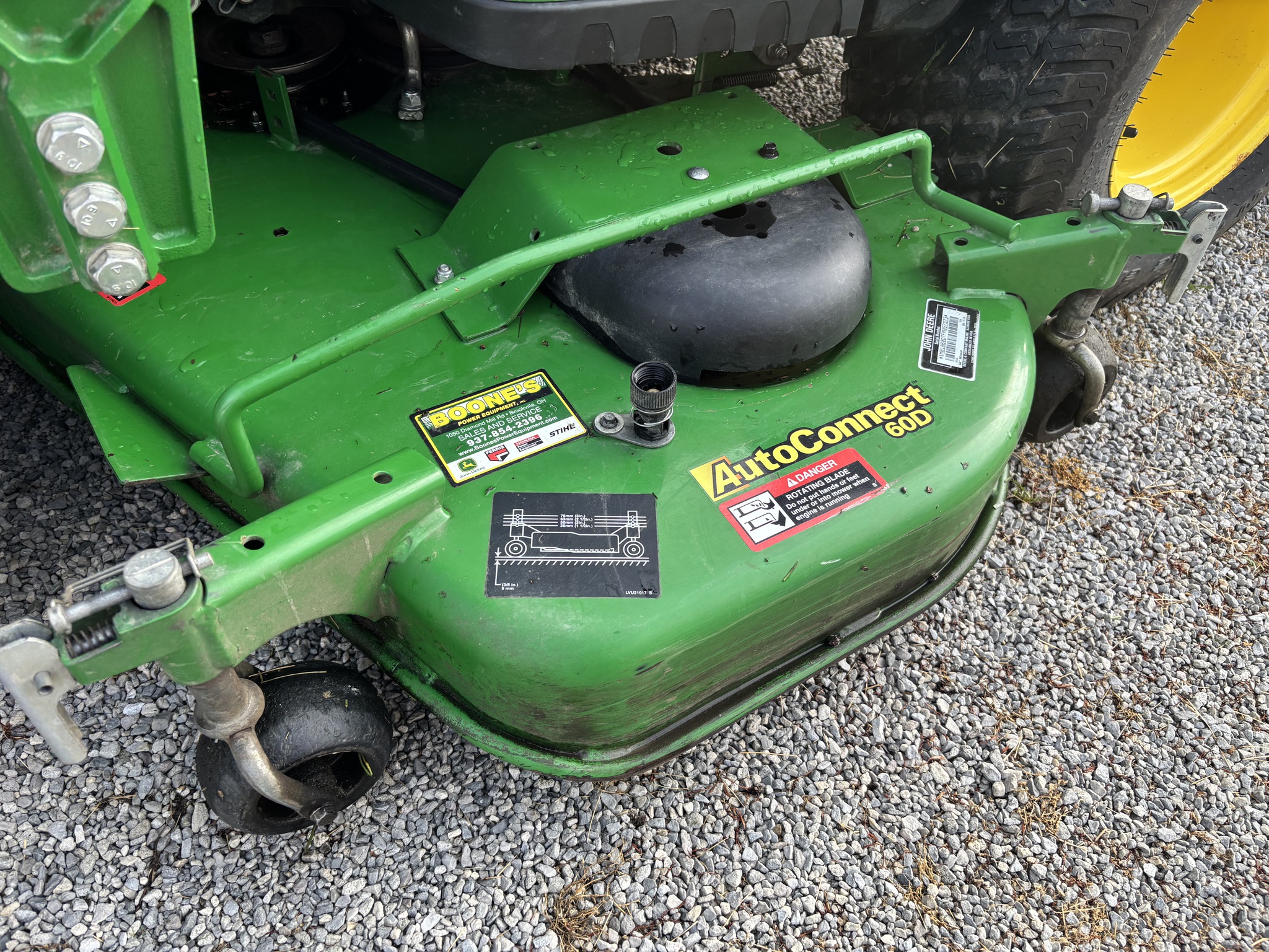 Used 2015 John Deere 1025R Compact Utility Tractors at Koenig Equipment in Botkins, OH - PhotoXL11