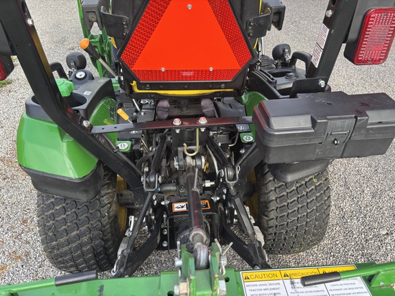 Used 2015 John Deere 1025R Compact Utility Tractors at Koenig Equipment in Botkins, OH - Photo6
