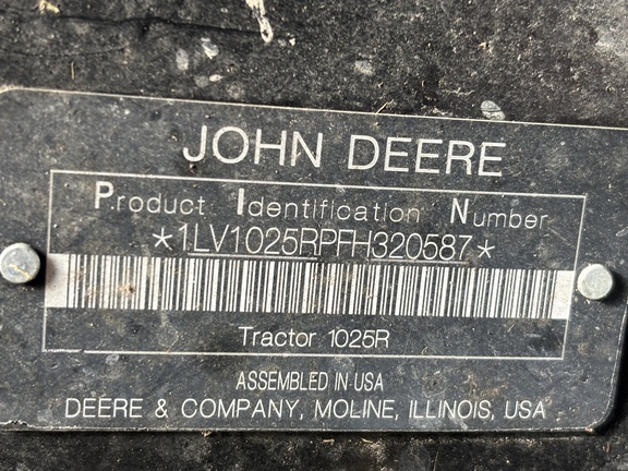 Used 2015 John Deere 1025R Compact Utility Tractors at Koenig Equipment in Botkins, OH - Photo23