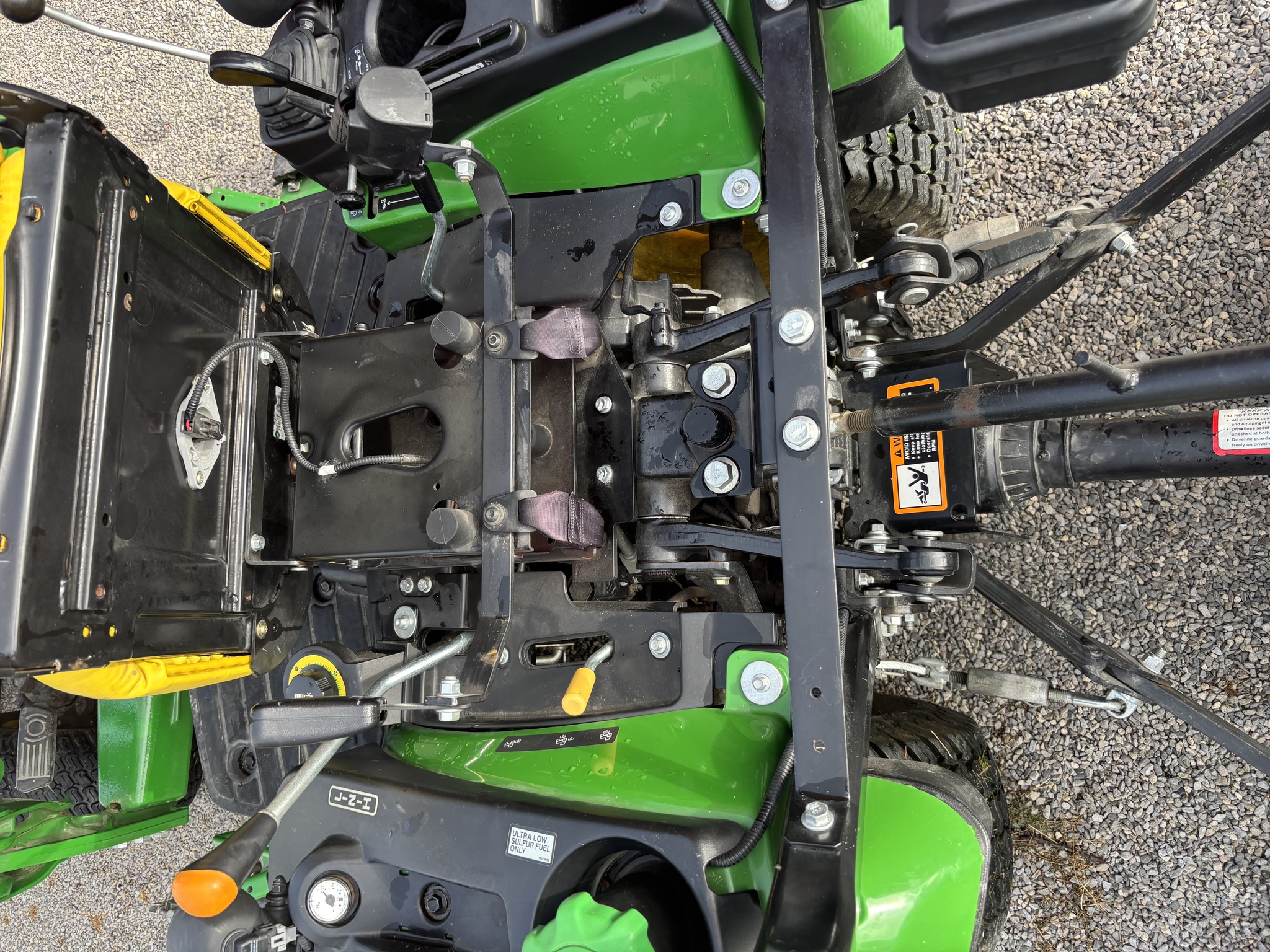 Used 2015 John Deere 1025R Compact Utility Tractors at Koenig Equipment in Botkins, OH - PhotoXL9