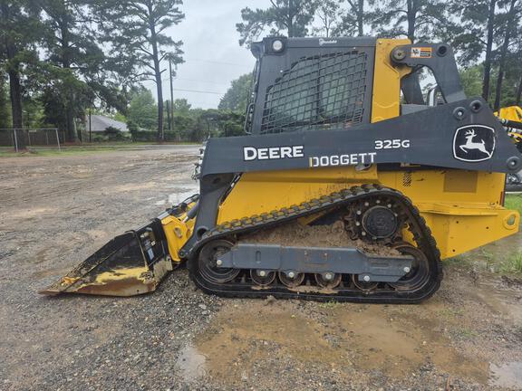 Photo of a 2025 John Deere 325G