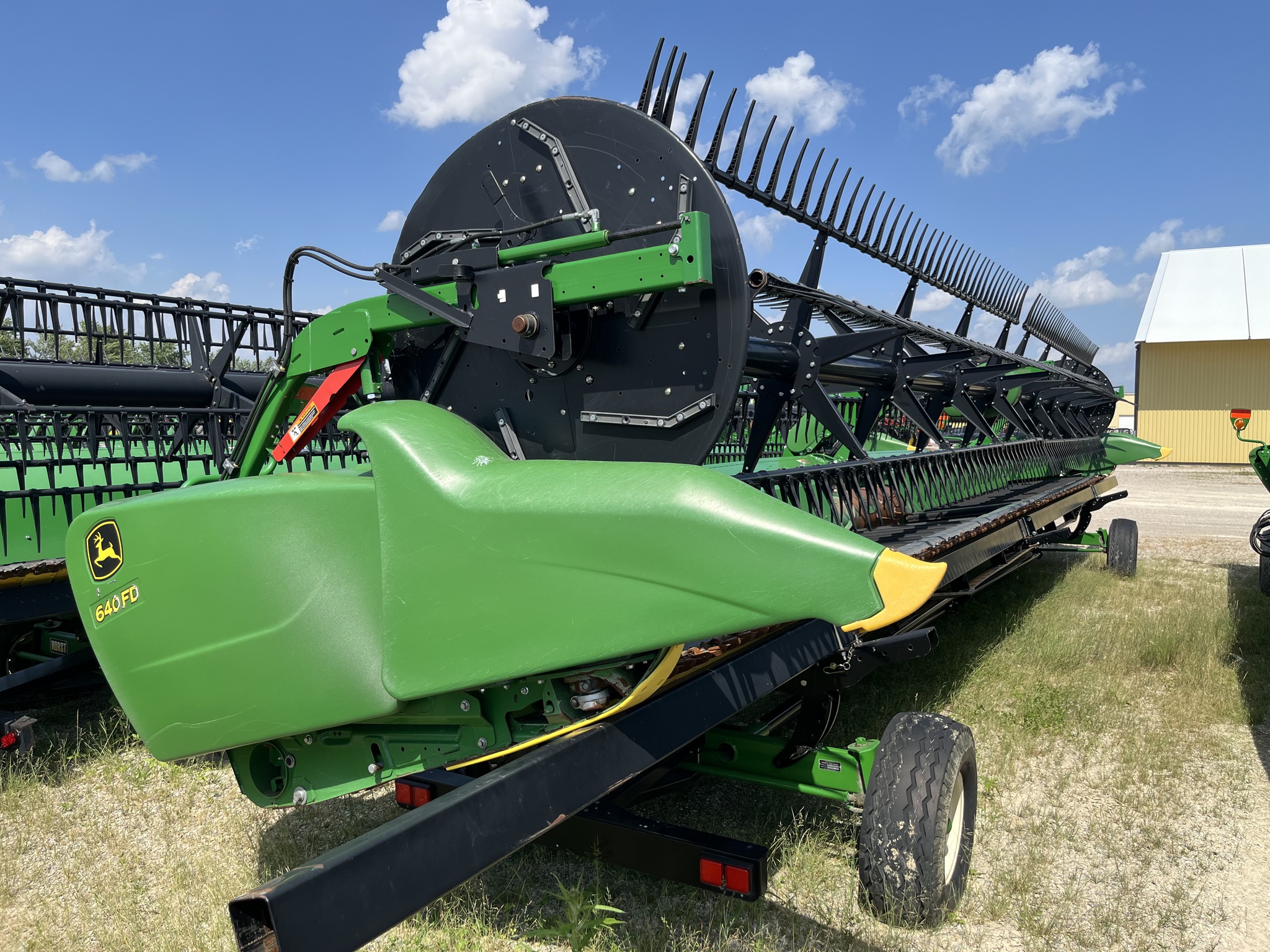 2017 John Deere 640FD Combine Platforms