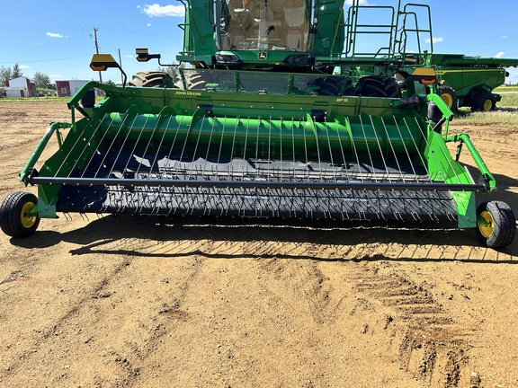 Used 2025 John Deere BP 15 Combine Platforms at Horizon Ag & Turf in High Prairie, AB - Photo2