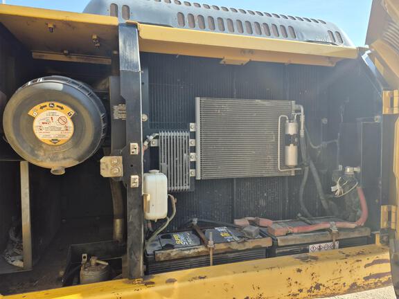 2009 John Deere 200D LC