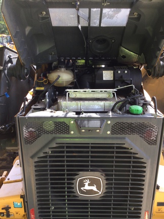 2024 John Deere 335 P