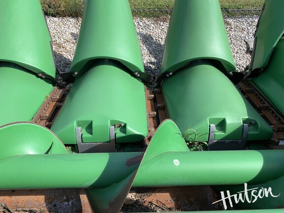 Photo of 2010 John Deere 612C StalkMaster
