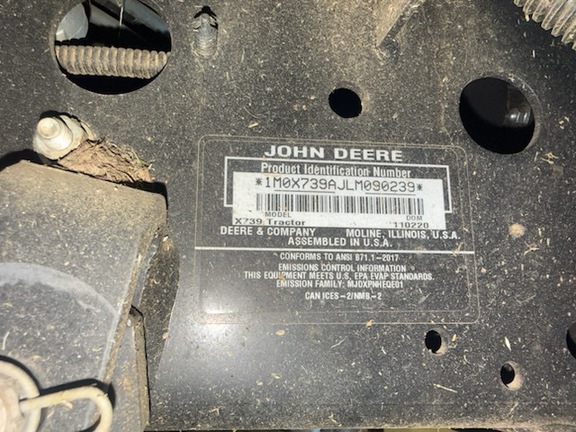 Photo of 2021 John Deere X739