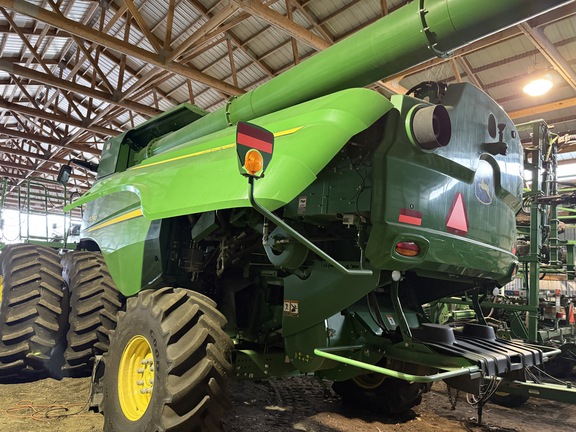  John Deere S790