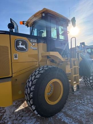 2023 John Deere 624P