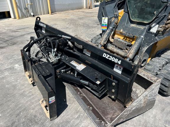 0 Kubota DZ3084