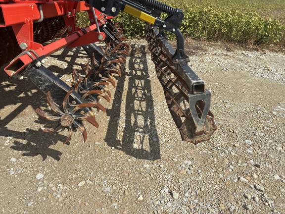 Used 2017 Kuhn 8005-30 Vertical Tillage at Koenig Equipment in Greensburg, IN - Photo7
