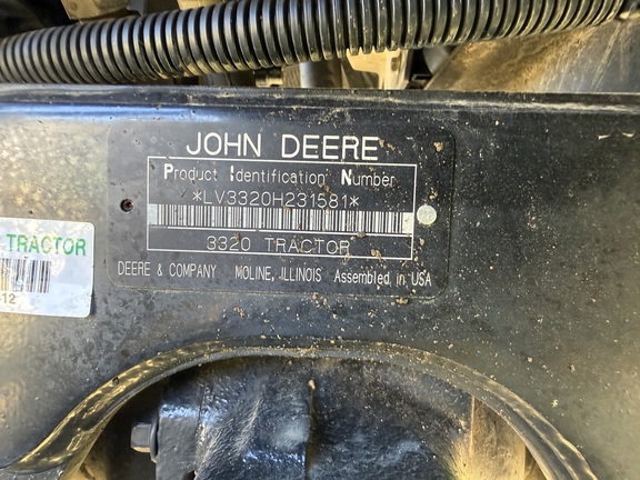 2006 John Deere 3320