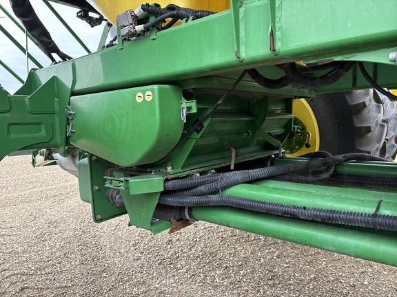 Used 2014 John Deere 1830 Air Drills and Seeders at Horizon Ag & Turf in Lloydminster, AB - Photo13