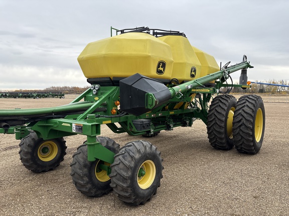 Used 2014 John Deere 1830 Air Drills and Seeders at Horizon Ag & Turf in Lloydminster, AB - Photo24
