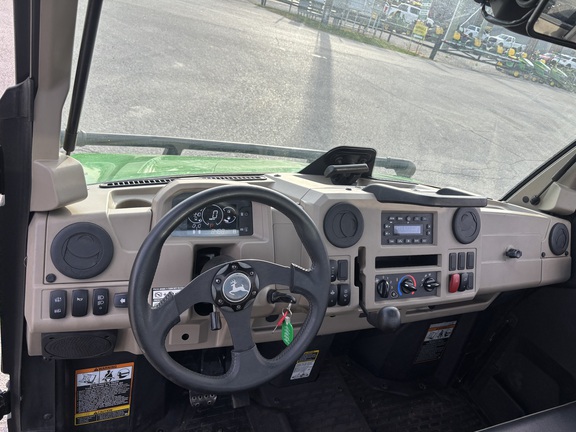 2025 John-Deere XUV 845R Premium Cab