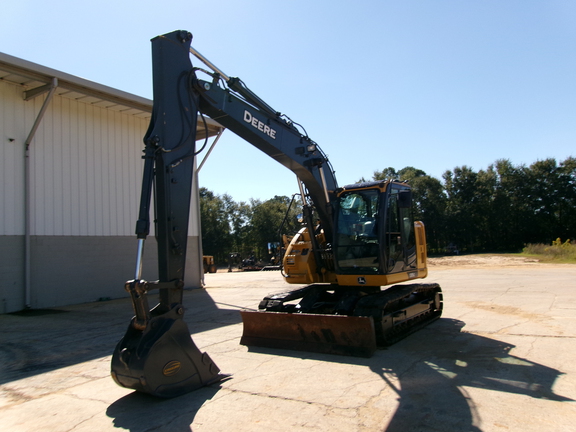 2022 John Deere 135G