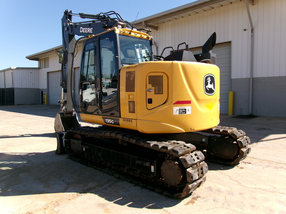2022 John Deere 135G