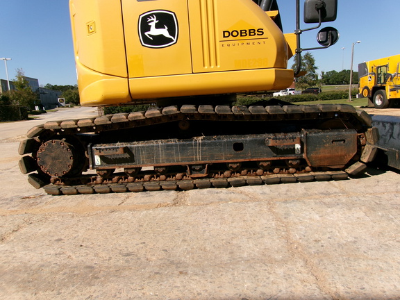 2022 John Deere 135G