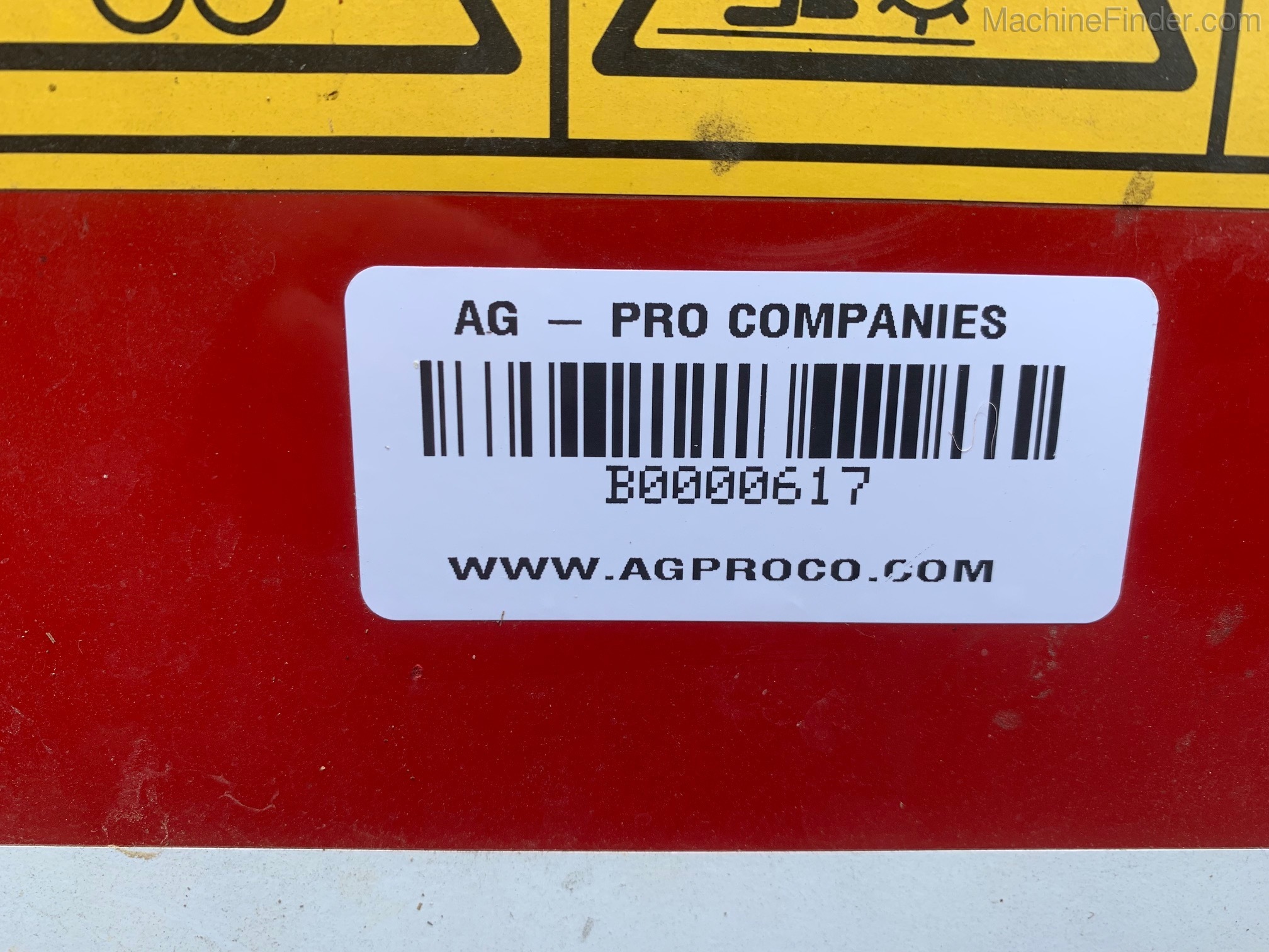 2015 New Holland 560 Image 4