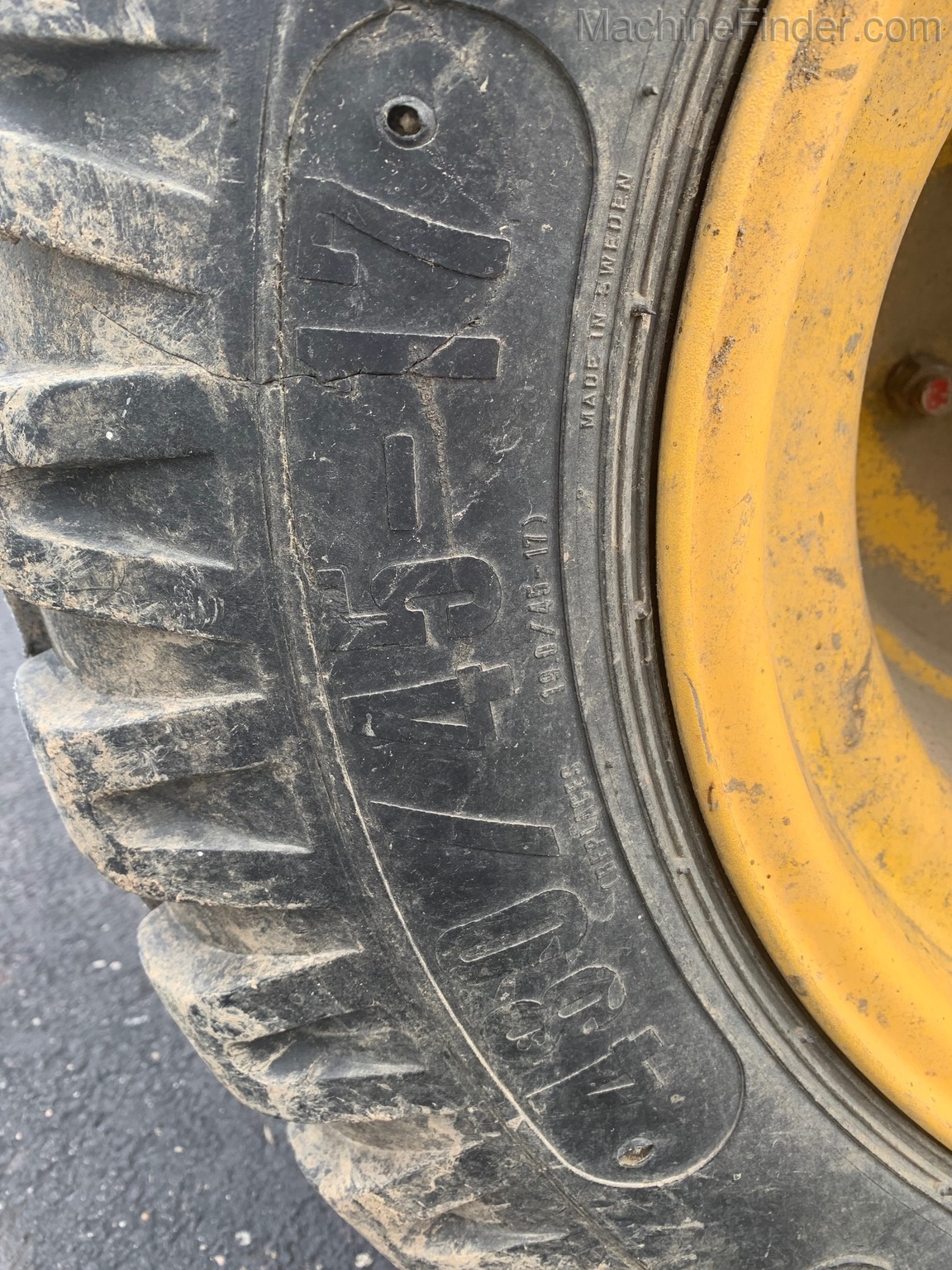 2015 New Holland 560 Image 5