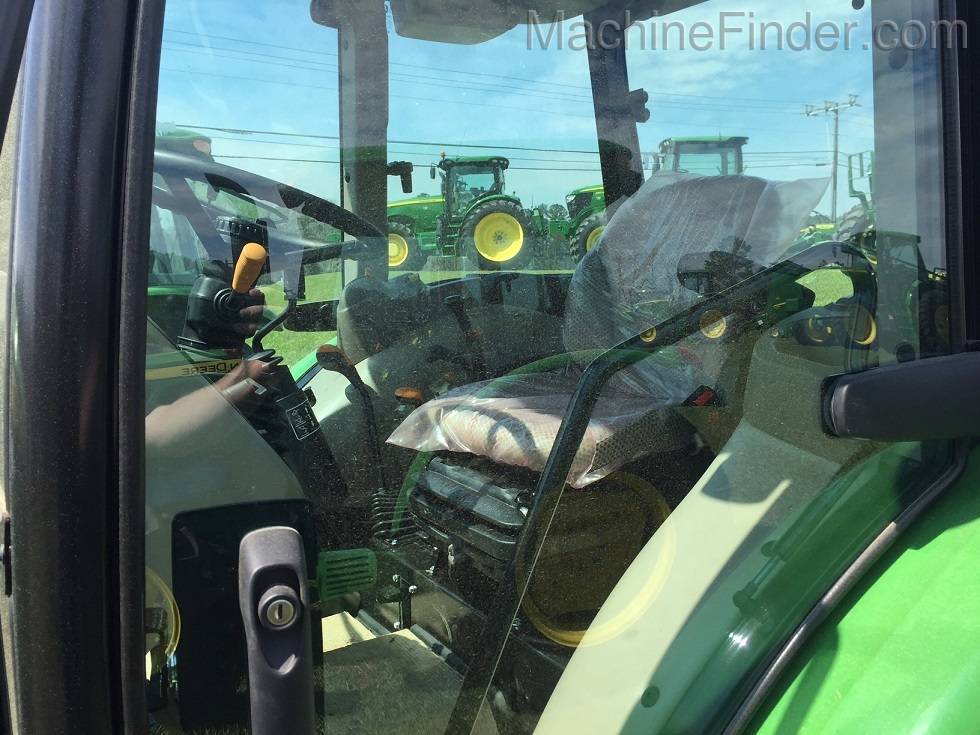 2020 John Deere 5065E Cab Image 3