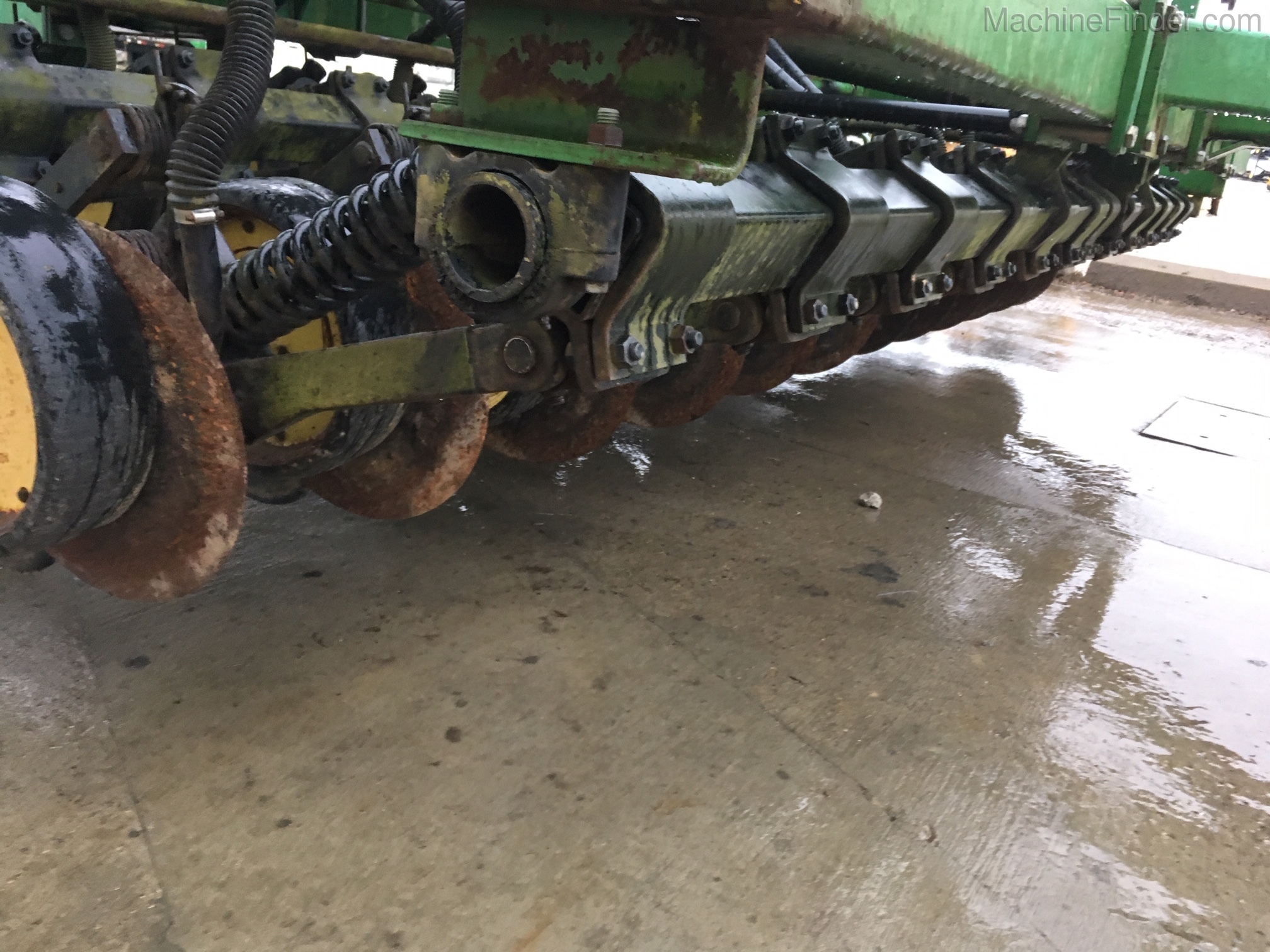 1992 John Deere 750 Image 5