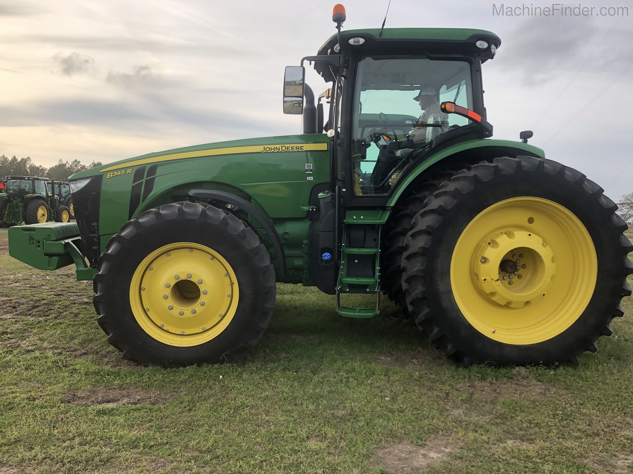 2018 John Deere 8345R Image 1