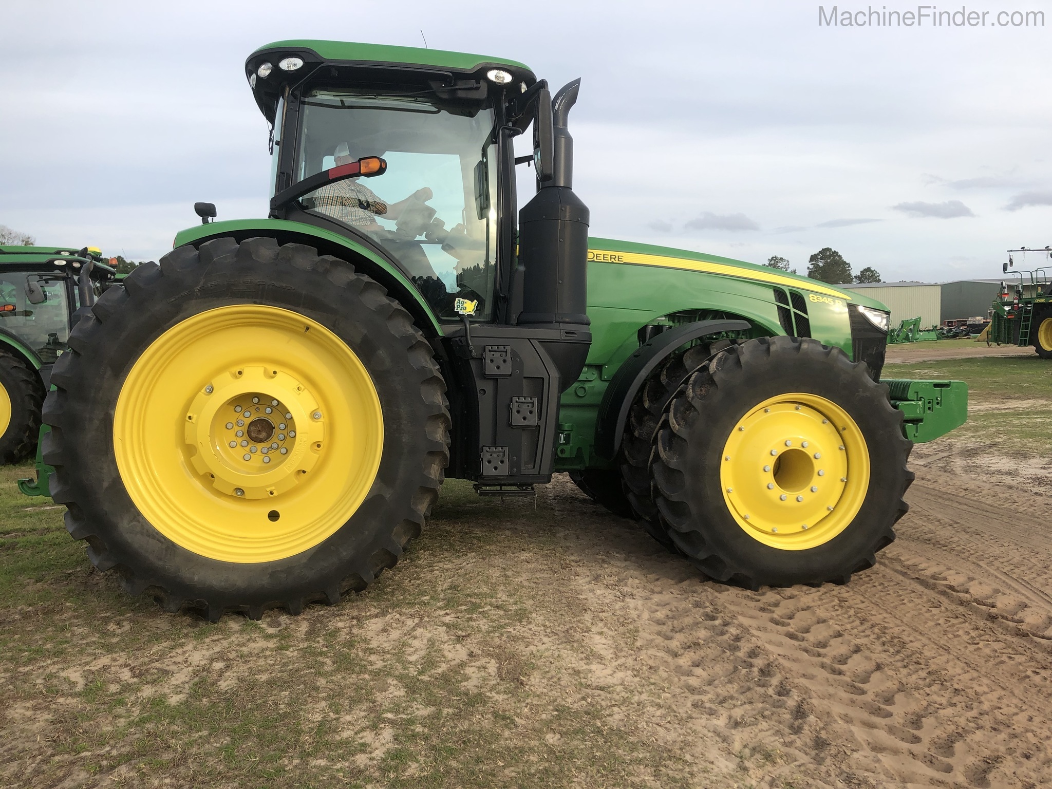 2018 John Deere 8345R Image 3