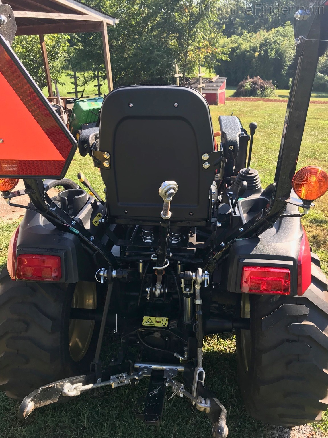 2017 Yanmar 324 Image 3