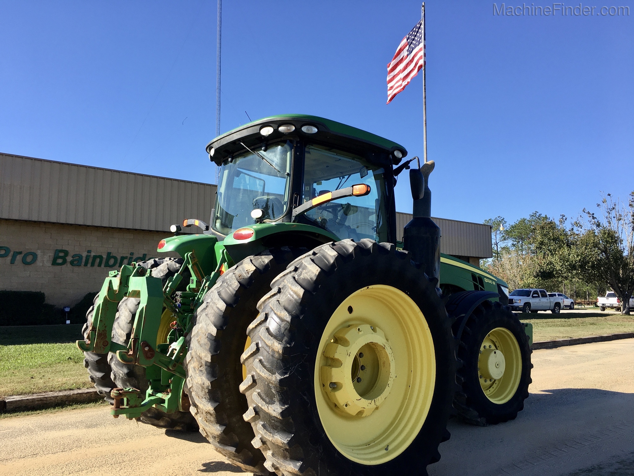 2015 John Deere 8320R Image 4