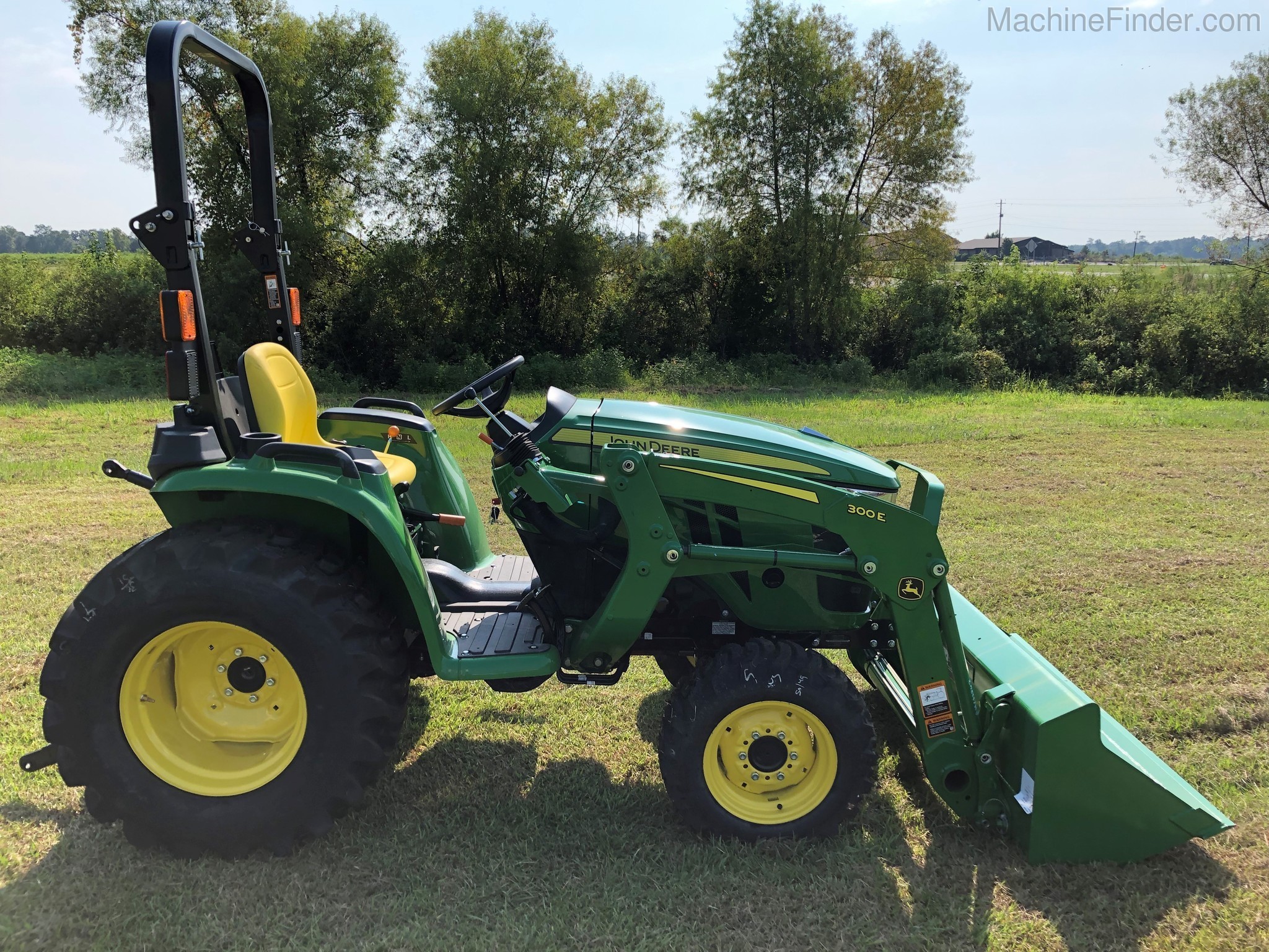 2020 John Deere 3025E Image 3