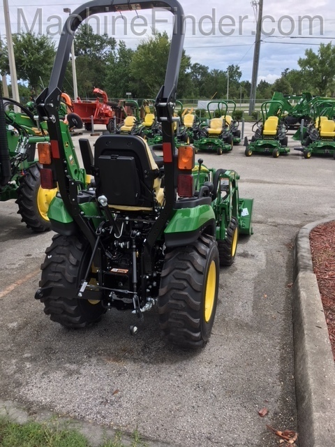 2020 John Deere 2025R Image 2