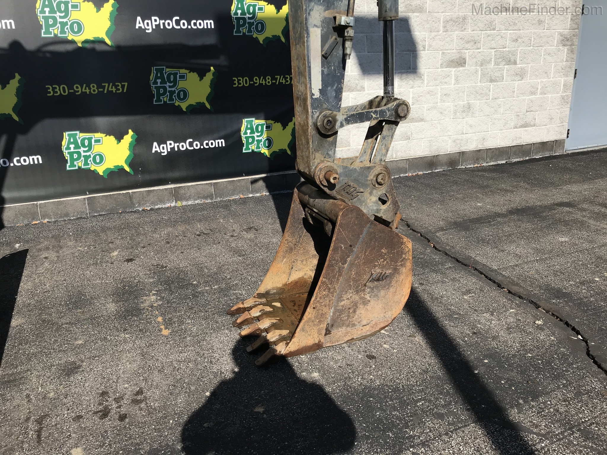 2013 John Deere 75D Image 5