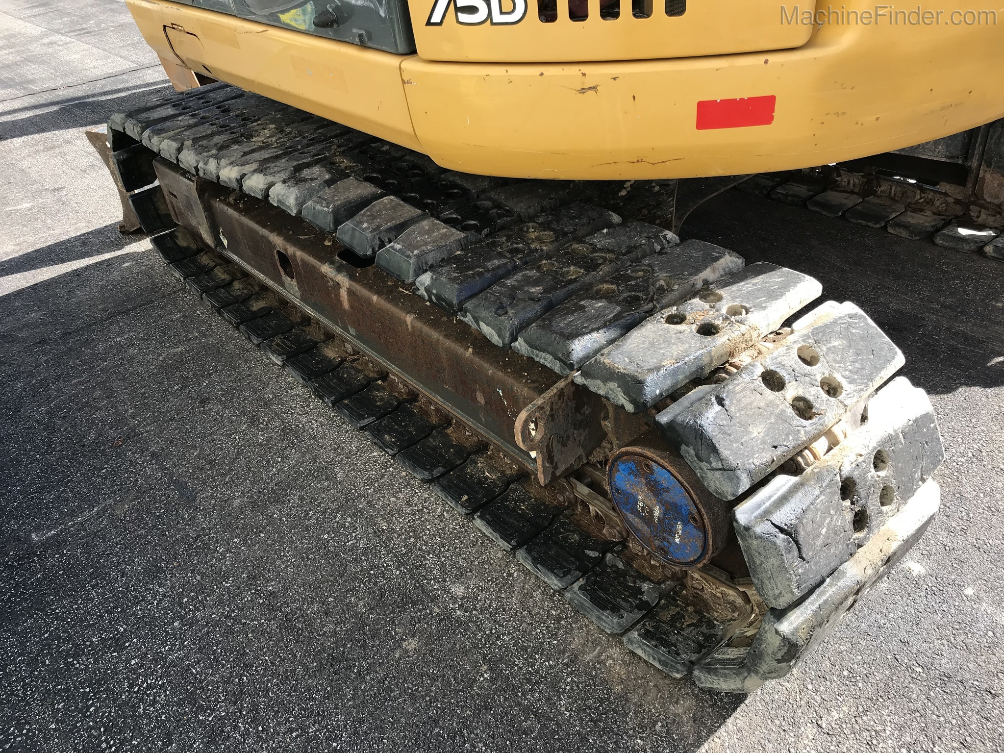 2013 John Deere 75D Image 12