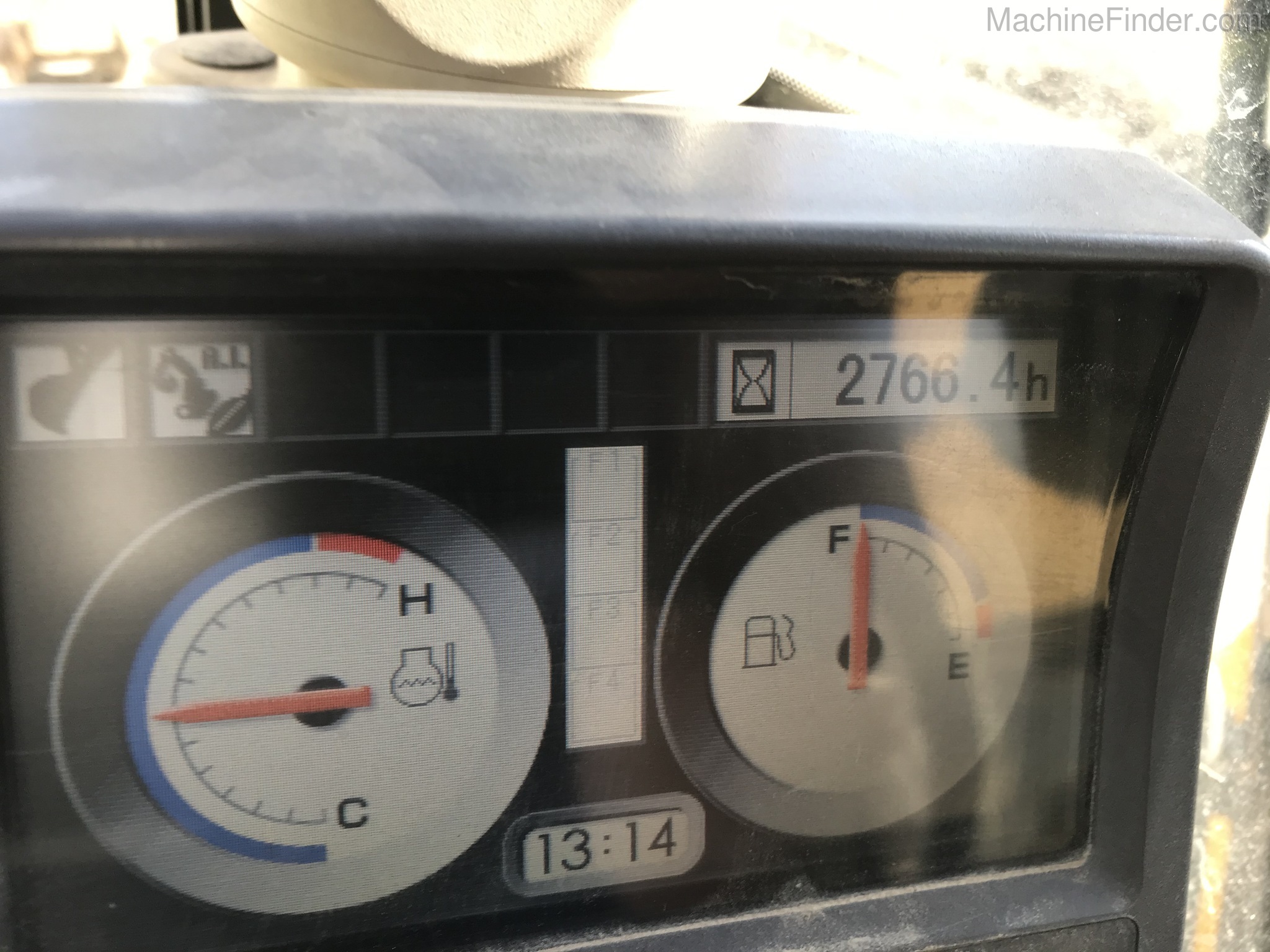 2013 John Deere 75D Image 16