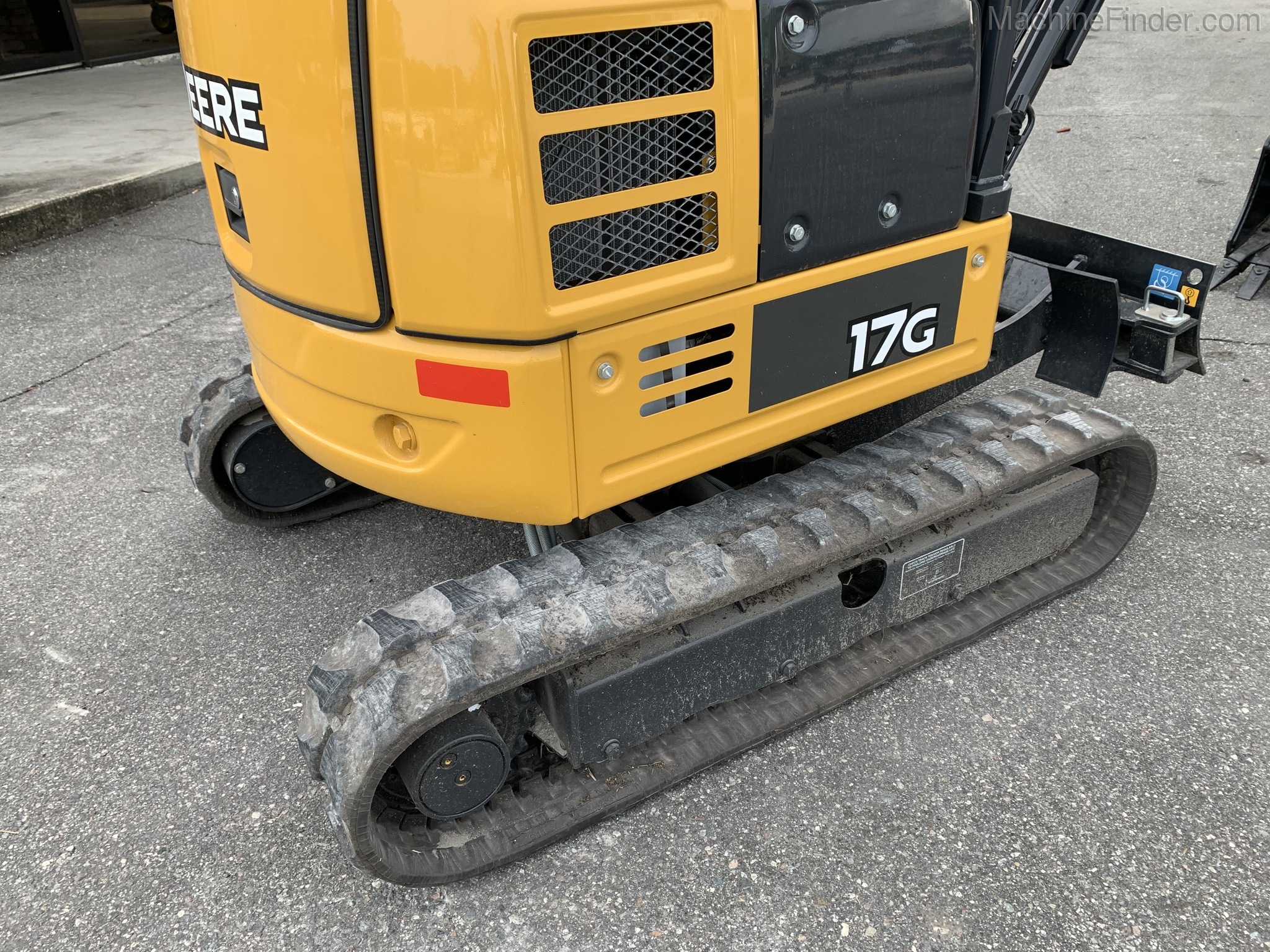 2020 John Deere 17G Image 4