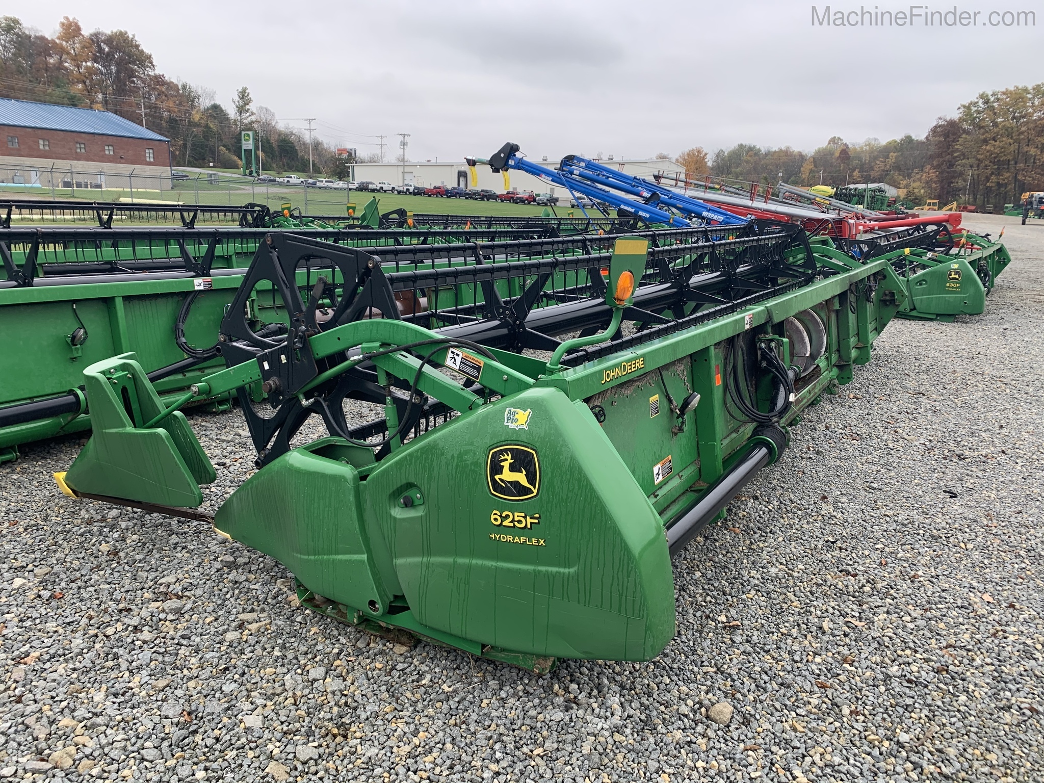 2006 John Deere 625F Image 3