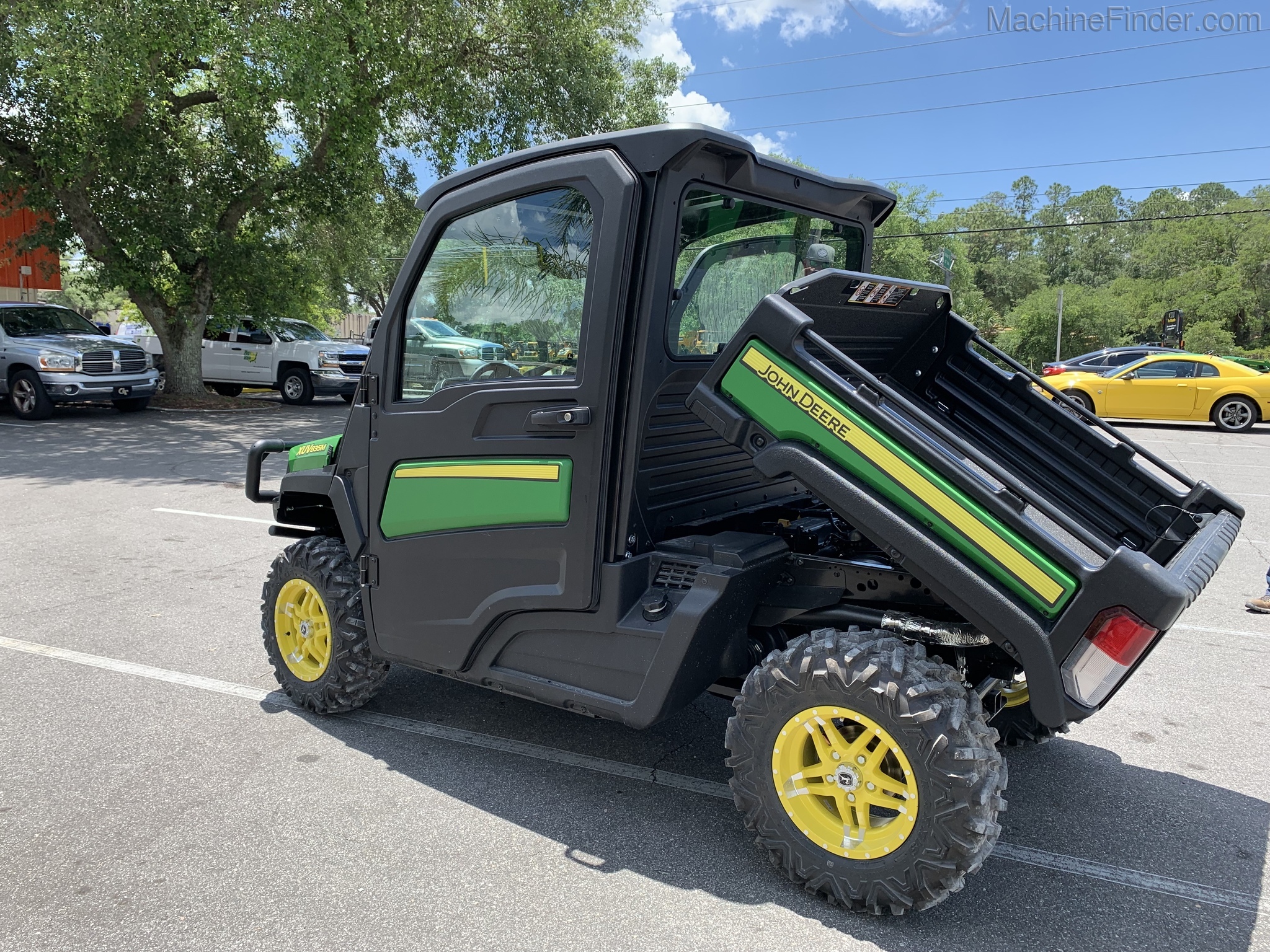 2021 John Deere 835M Image 4