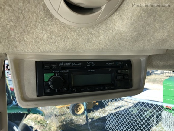 2015 John Deere 5075E Image 7