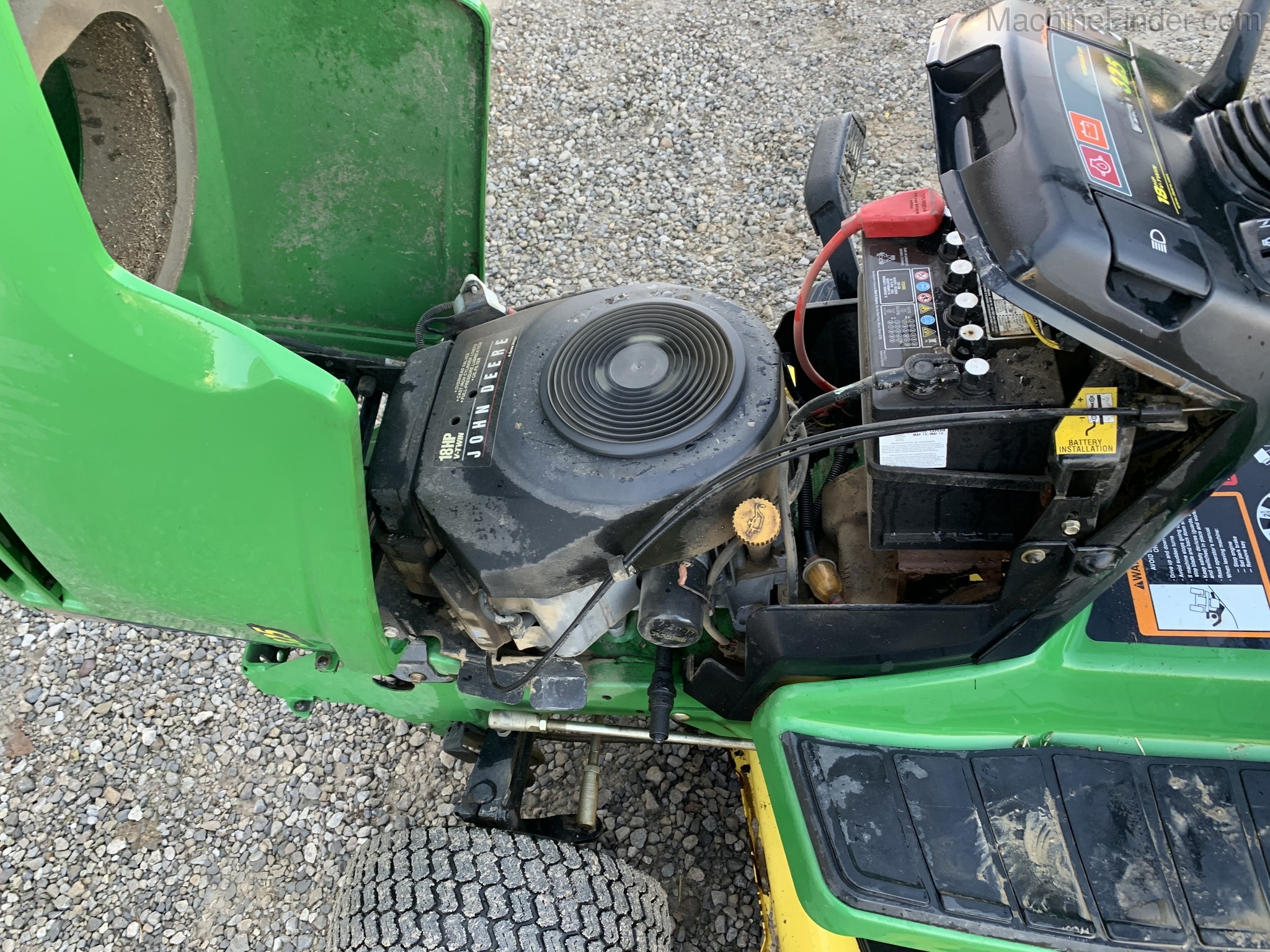 2000 John Deere 325 Image 7