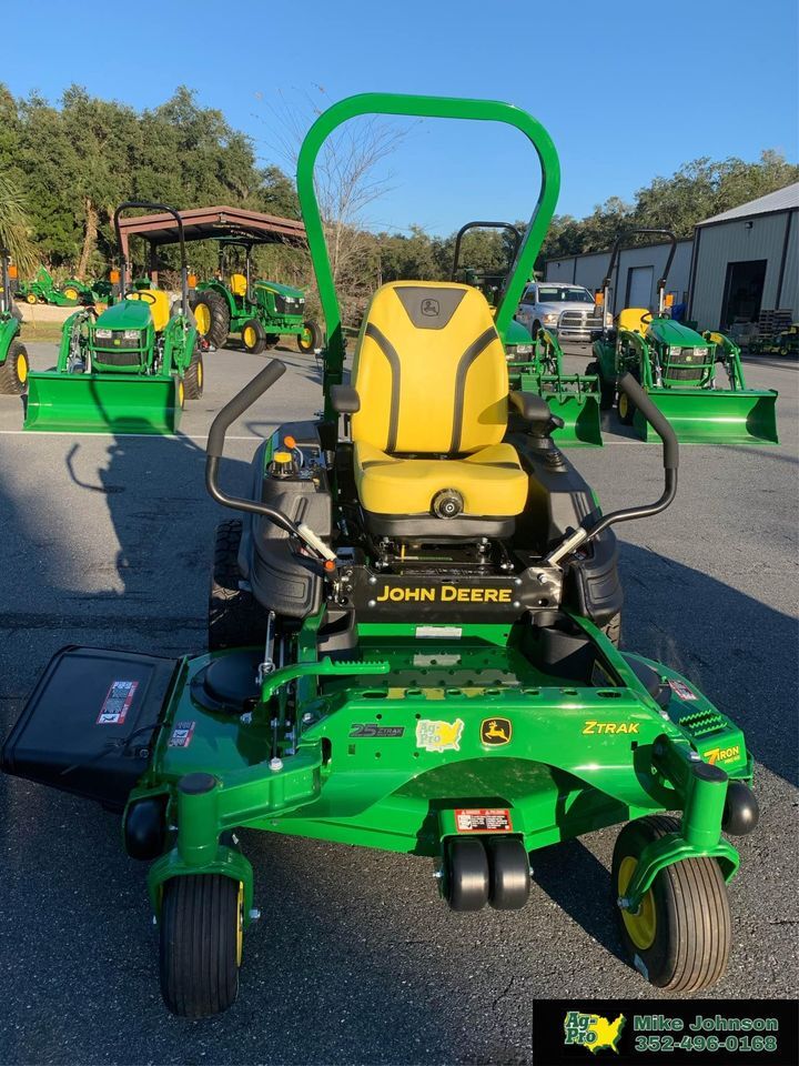 2023 John Deere Z930M Image 2