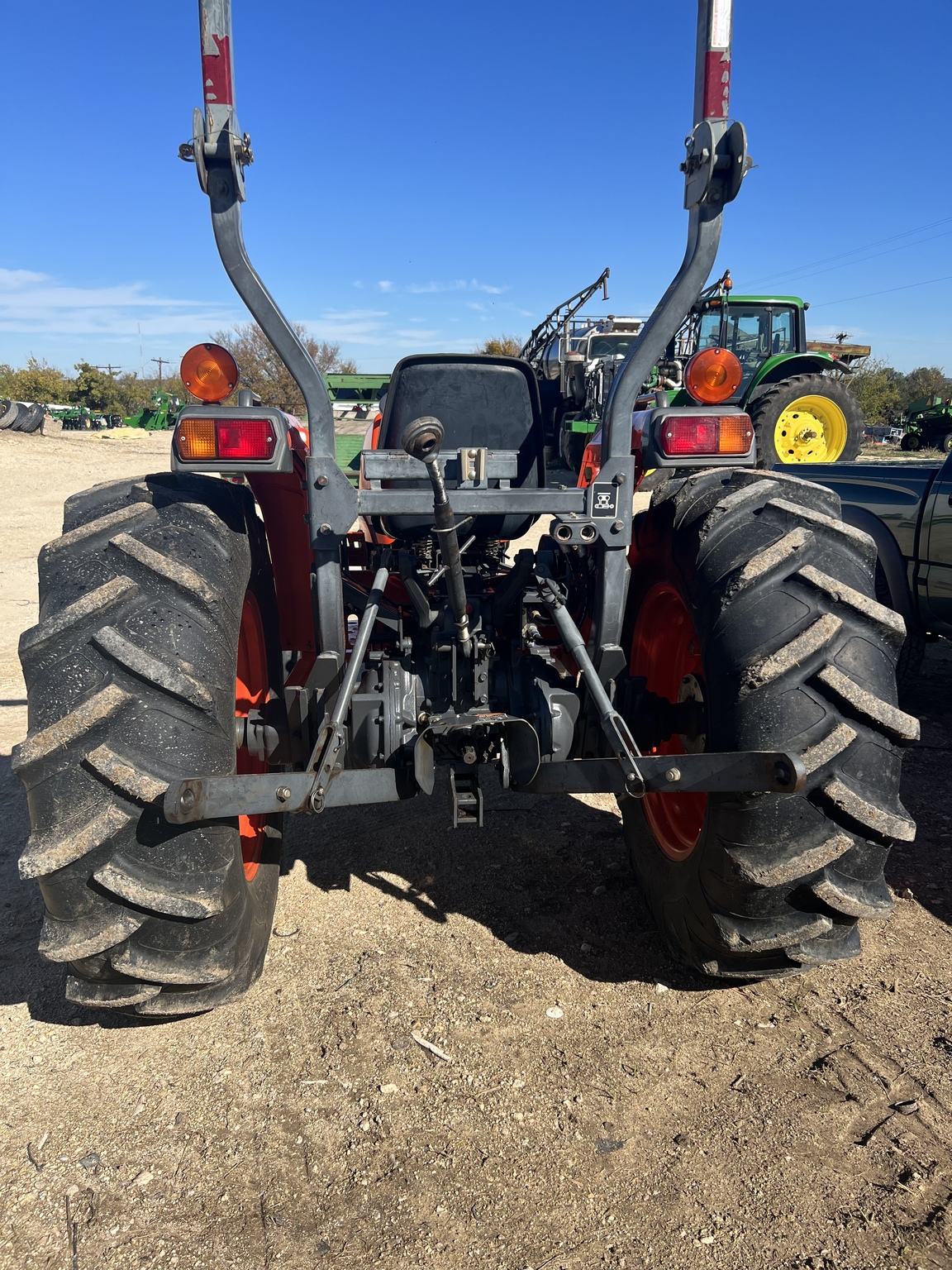 2007 Kubota MX5000 Image 3