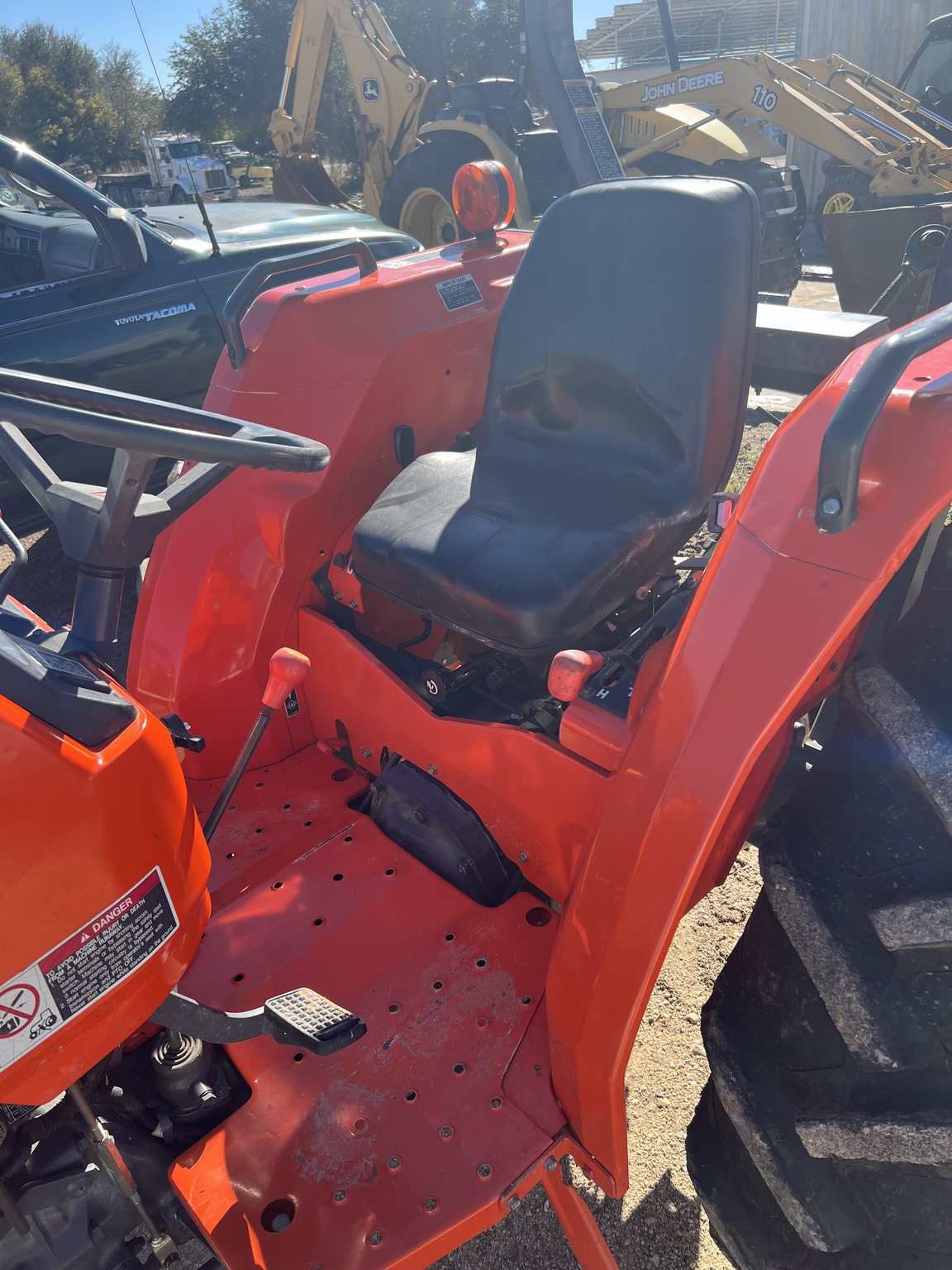 2007 Kubota MX5000 Image 4