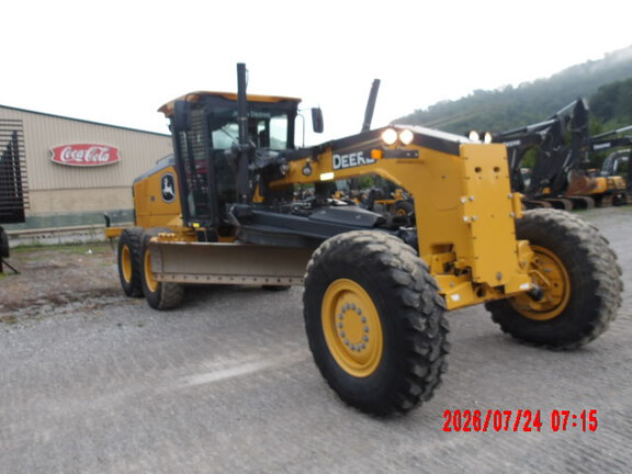 2023 John Deere 672G