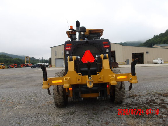 2023 John Deere 672G
