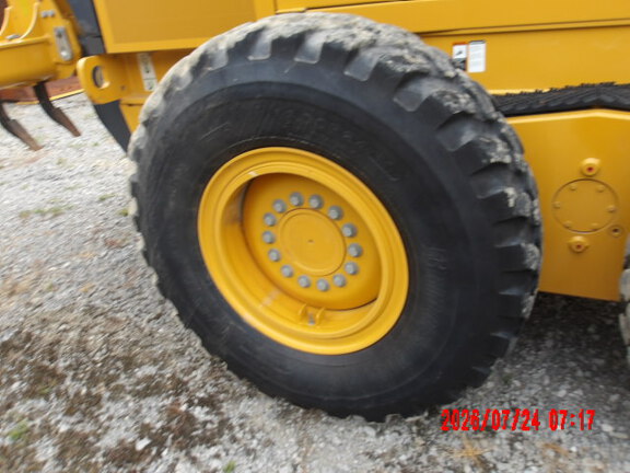 2023 John Deere 672G
