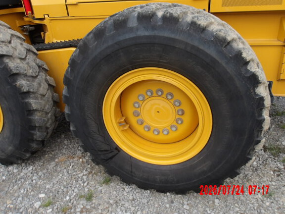 2023 John Deere 672G