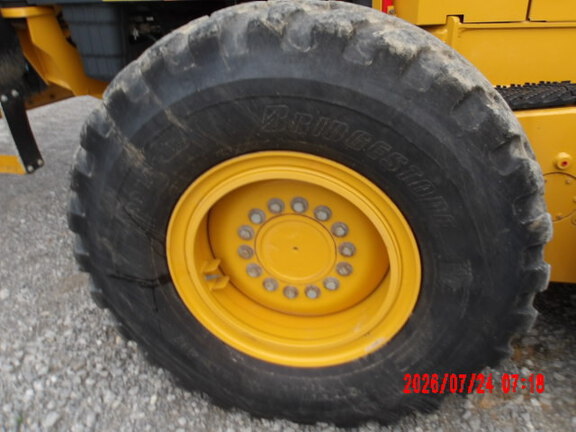 2023 John Deere 672G