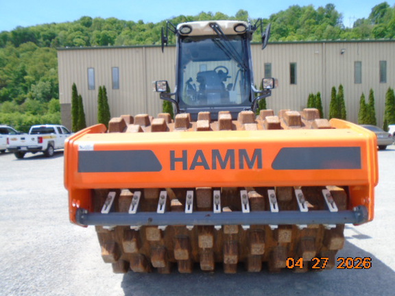 Photo of a 2023 Hamm H12iP