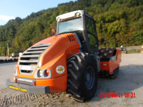 2023 Hamm H12IP